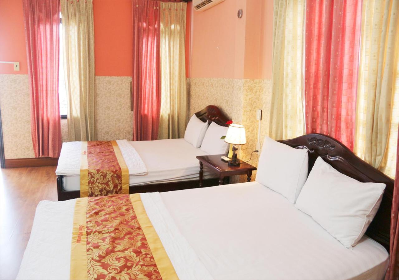 Ponys Hotel Nha Trang Exteriör bild