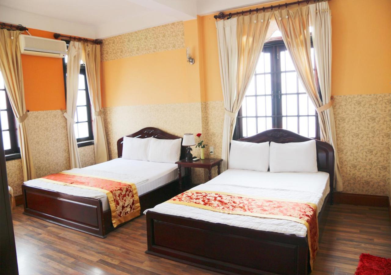 Ponys Hotel Nha Trang Exteriör bild
