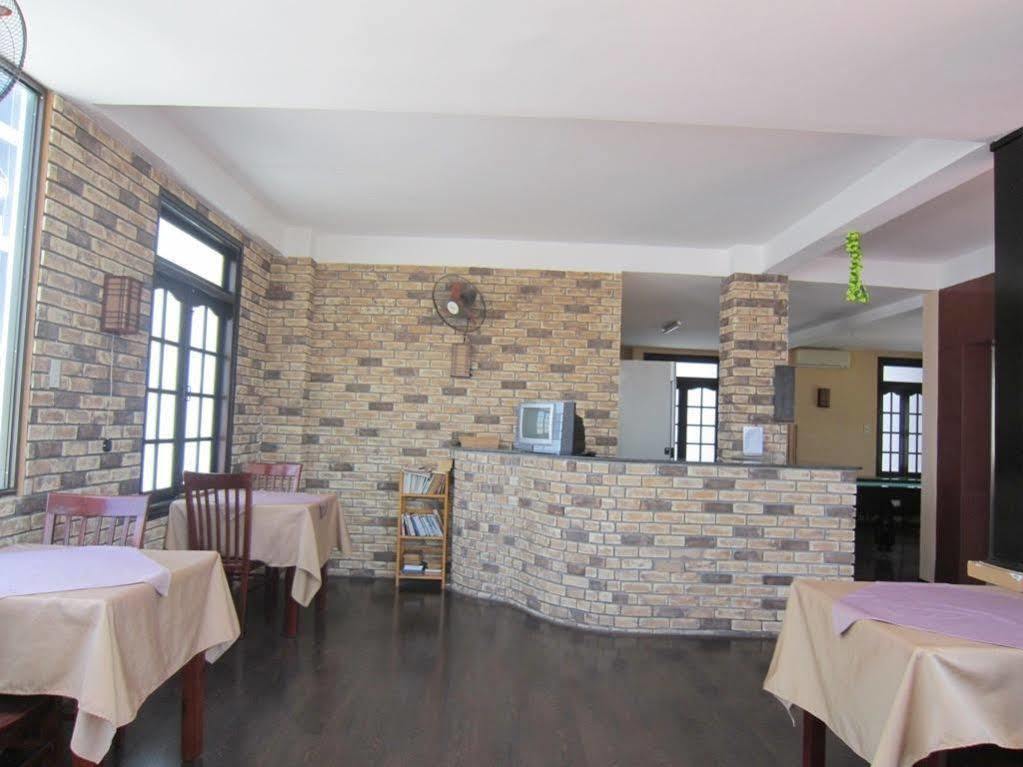 Ponys Hotel Nha Trang Exteriör bild